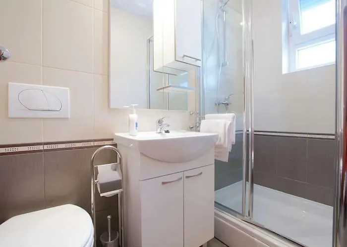 With A Parking Space - 15276 Apartamento Split