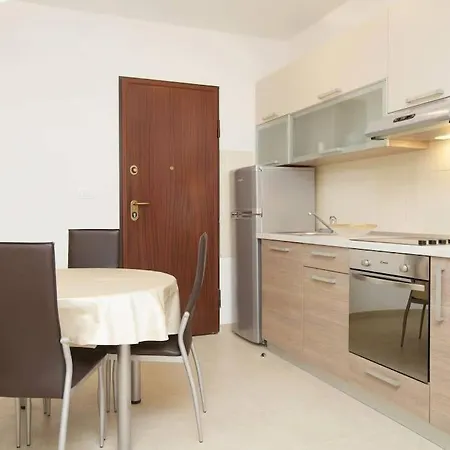 With A Parking Space - 15276